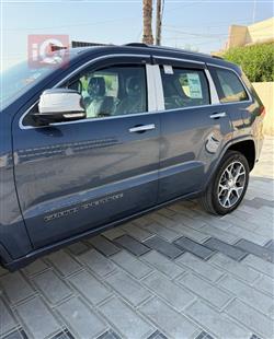 جیپ گراند شیرۆکی